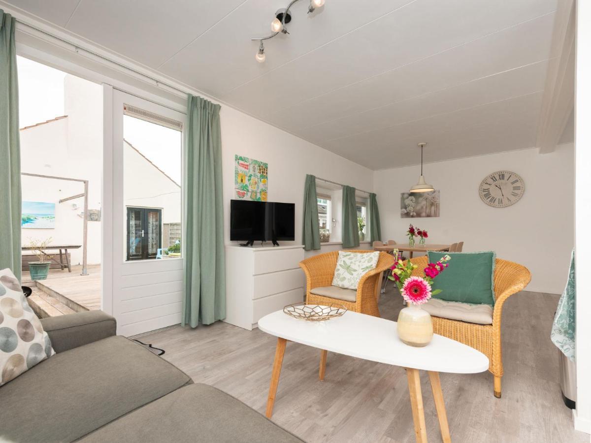 Quaint Apartment In Schoorl Near Tennis Court Exterior foto